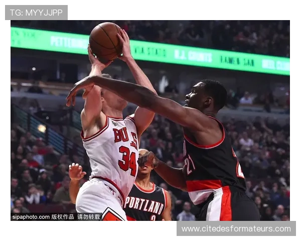 原创122-121！公牛险胜开拓者，达伦17分钟全能表现，官方晒照成经典